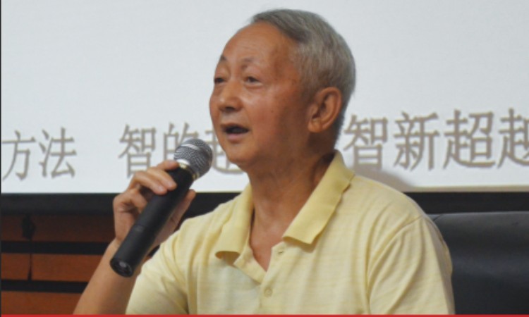 清华大学新生导引师 蒋新官